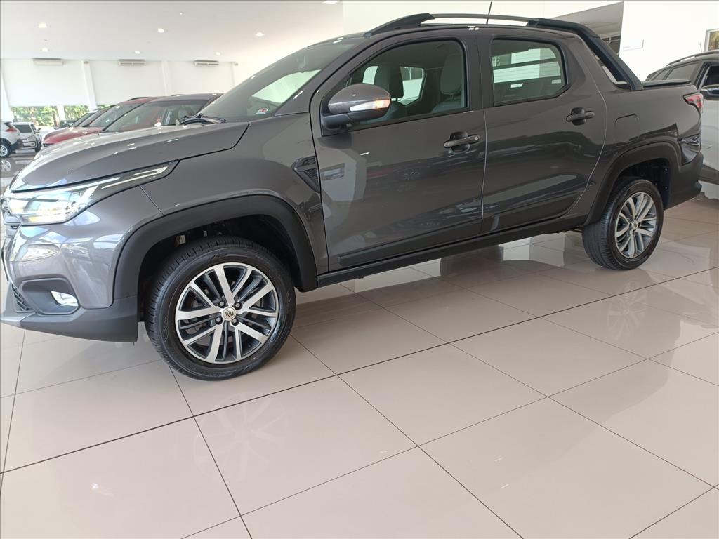 Comprar 2023FIATSTRADA